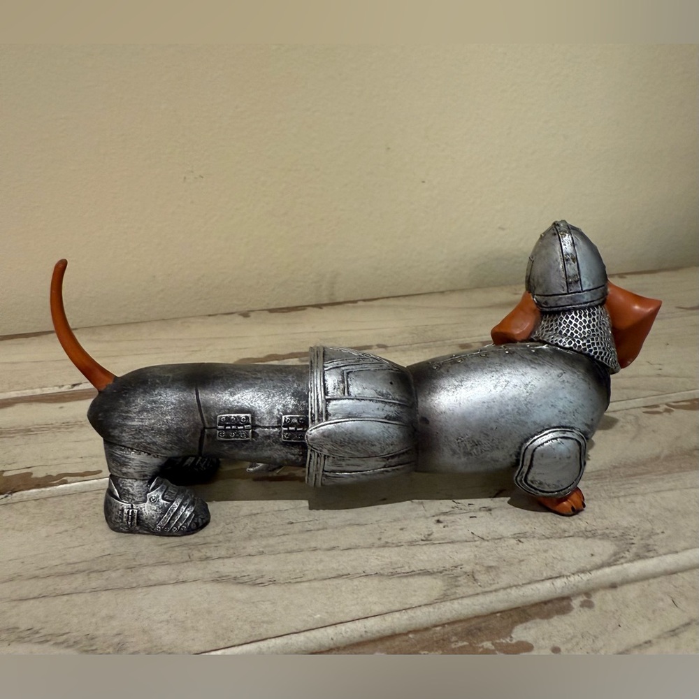 Westland Dachshund Figurine Hot Diggity Knight Figurine - Picture 3 of 7